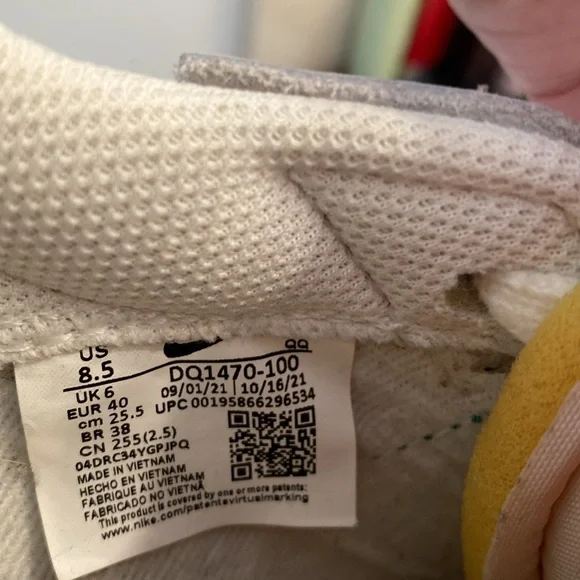 Nike Blazer Low ‘77 Jumbo Sneaker - Picture 7 of 9